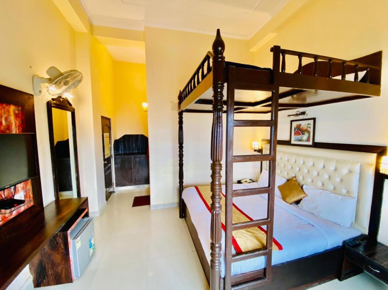 Hotel Aachman Regency With Rooftop Terrace Shimla Exterior photo